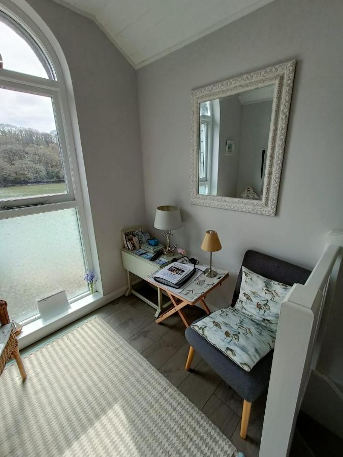 Beautiful 1-Bed Riversi Cottage Located In Malpas Truro Exteriér fotografie